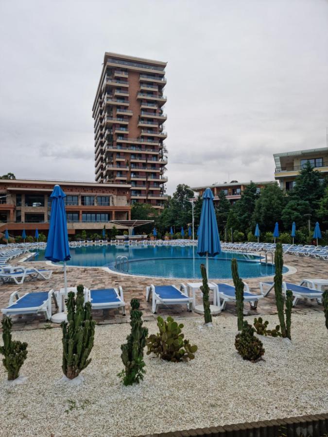 Dreamland Oasis Chakvi Apartment Luaran gambar